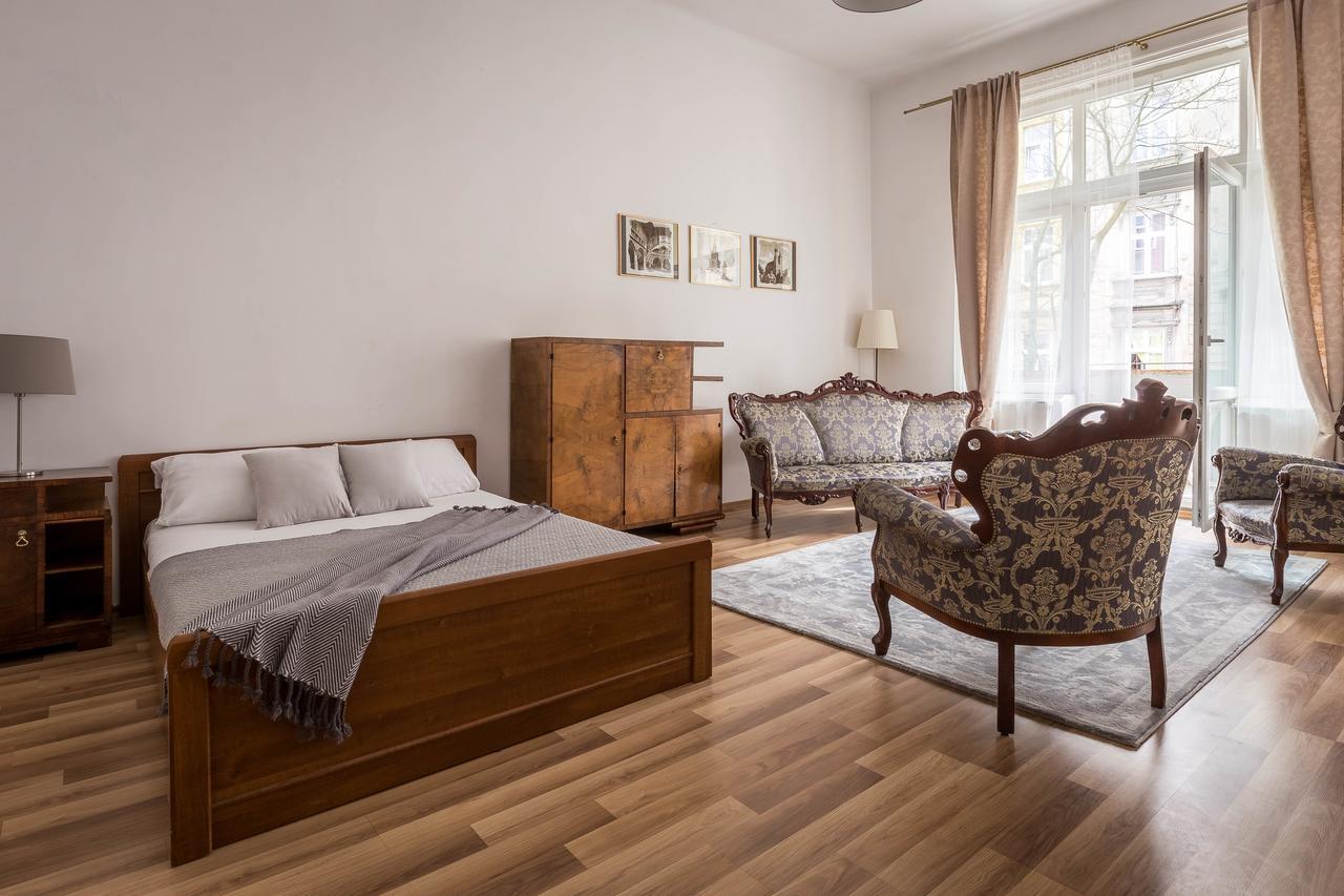 Fragola Budget Apartments & Rooms Kraków Exteriör bild